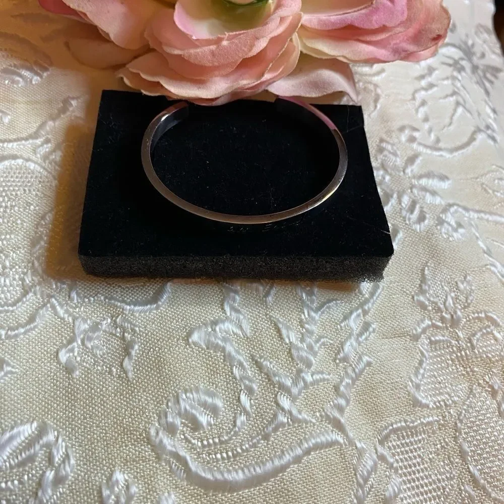 🛍 I am enough Cuff Silver Bracelet